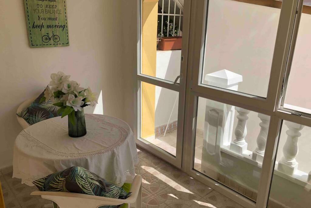 Ferienwohnung Acogedor Apartamento Con Piscina Cerca A La Playa Torrevieja Exterior foto